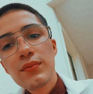 Meet your Posher, Alejandro